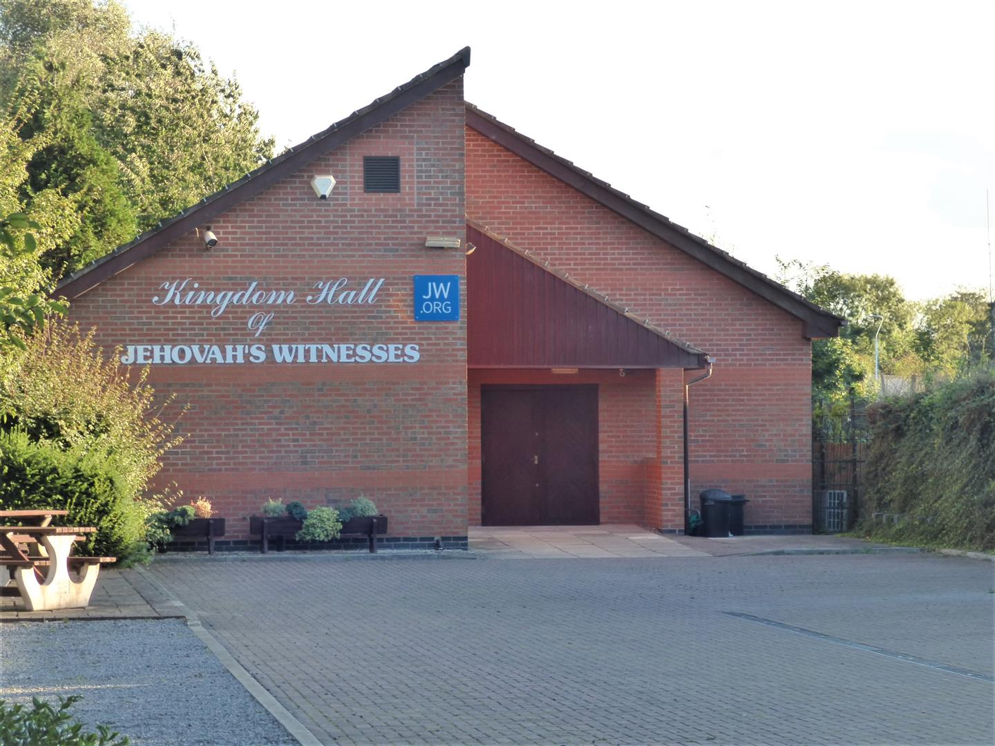 8 New Village Road, Cottingham, HU16 4LT